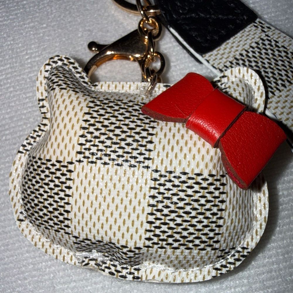 Luxury Beige & Black Checkered Board Hello Kitty Keychain/Purse Charm - Picture 5 of 7